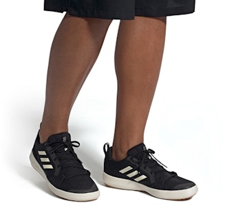 adidas Terrex Boat Lace Dlx 'Hitam Putih' G26530 Sizing adidas Terrex Boat Lace Dlx 'Hitam Putih' G26530