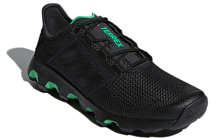 Lookbook adidas Terrex CC Voyager ''Noir Vert'' CM7536