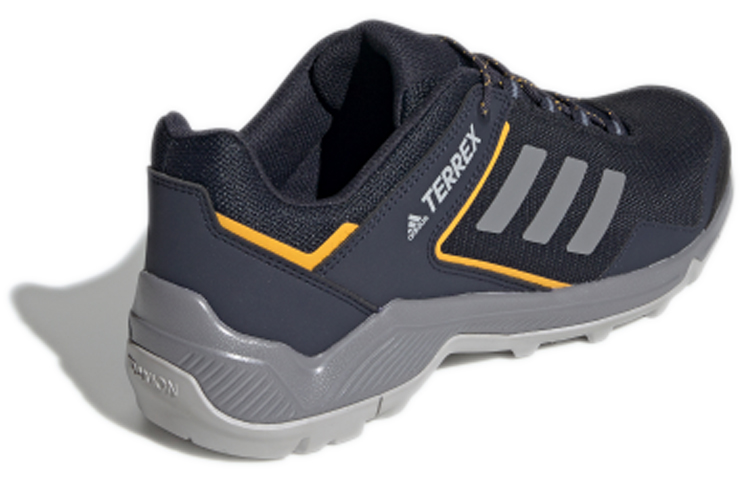 Shop adidas Terrex Eastrail 低筒跑步鞋 藍灰