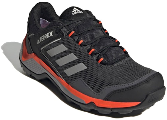 adidas Terrex Eastrail Gore Tex 黑灰橙色款 FZ2525 Lookbook adidas Terrex Eastrail Gore Tex 黑灰橙色款 FZ2525