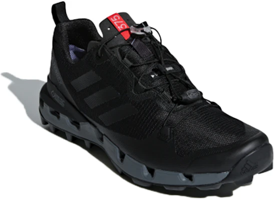 adidas Terrex Fast GTX Surround 'Hitam Inti' AQ0365 Lookbook adidas Terrex Fast GTX Surround 'Hitam Inti' AQ0365