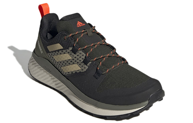 Lookbook adidas Terrex Folgian Hiker ''Olivgrün'' FV6824