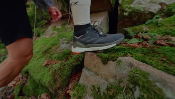 adidas Terrex Free Hiker 2.0 Gore-Tex “碳灰色” IE3362 Order adidas Terrex Free Hiker 2.0 Gore-Tex “碳灰色” IE3362
