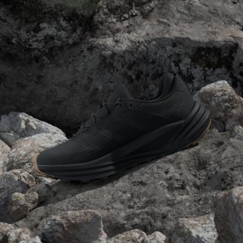 Sizing adidas Terrex Free Hiker 3 Low GORE-TEX 登山鞋 黑色/黑色/棕氧化色 HQ9292