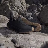 Cheap adidas Terrex Free Hiker 3 Low GORE-TEX 登山鞋 黑色/黑色/棕氧化色 HQ9292