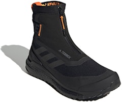 adidas Terrex Free Hiker Cold.Rdy 登山靴 黑色 Lookbook adidas Terrex Free Hiker Cold.Rdy 登山靴 黑色