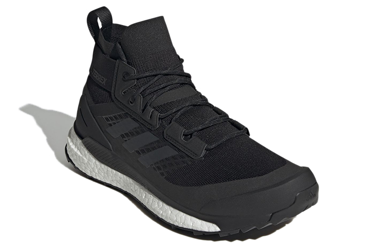 Lookbook 아디다스 테렉스 프리 하이커 프라임블루 "블랙 카본" GW2810