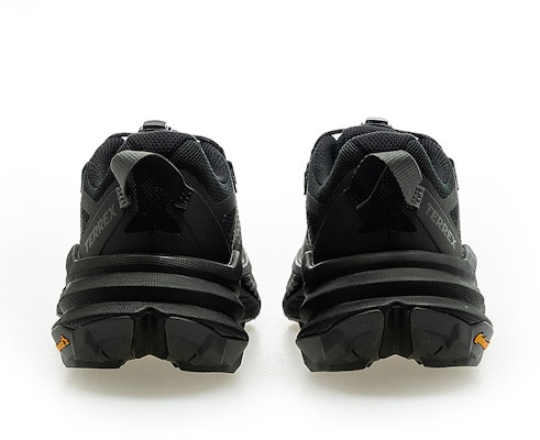 adidas TERREX Free Hiker SL GTX 登山鞋 KJ4430 Lookbook adidas TERREX Free Hiker SL GTX 登山鞋 KJ4430