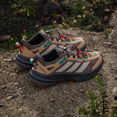 adidas Terrex Free Hiker SL GTX Kasut Hiking Lelaki Earth Strata/Beige/Pure Teal KJ4429 Details for adidas Terrex Free Hiker SL GTX Kasut Hiking Lelaki Earth Strata/Beige/Pure Teal KJ4429