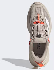Lookbook adidas Terrex Free Hiker SL GTX 登山鞋 男款 米白/雲白/米色 KJ4431