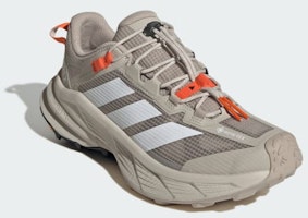 Adidas Terrex Freehiker SL GORE-TEX Sepatu Hiking Wonder Beige/Cloud White/Beige HQ4883 Shop Adidas Terrex Freehiker SL GORE-TEX Sepatu Hiking Wonder Beige/Cloud White/Beige HQ4883