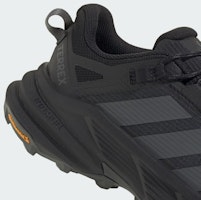 Adidas Terrex Freehiker SL GORE-TEX Sepatu Hiking Carbon/Grey Six/Core Black HQ4885 Cheap Adidas Terrex Freehiker SL GORE-TEX Sepatu Hiking Carbon/Grey Six/Core Black HQ4885