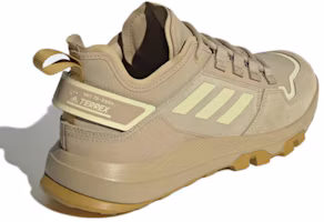 Lookbook adidas Terrex Hikster 低筒防磨損戶外鞋 沙米色