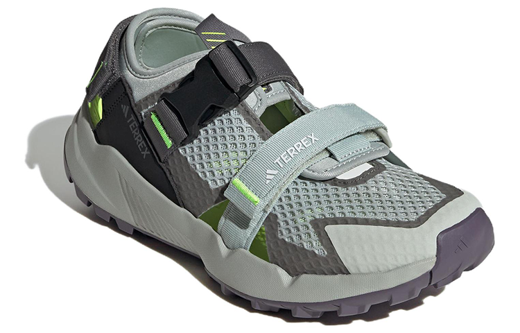 Shop 阿迪达斯 Terrex Hydroterra AT 凉鞋‘奇幻银’ IF7598