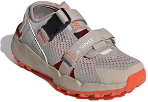 Lookbook adidas Terrex Hydroterra AT 防滑 耐磨 運動涼鞋 男女款 棕褐色