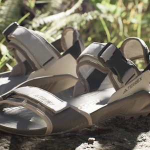 Sandalias adidas Terrex Hydroterra 'Charcoal Solid'. IE8009 1