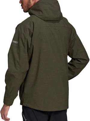 adidas Terrex Outdoor 3-in-1 Insulated Hooded Jacket Green GE9895 Lookbook adidas Terrex Outdoor 3-in-1 Insulated Hooded Jacket Green GE9895