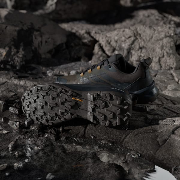 Shop Adidas Terrex Skychaser AX5 GORE-TEX Zapatos Trekking Verde Oliva/Carbono/Bronce JQ2213