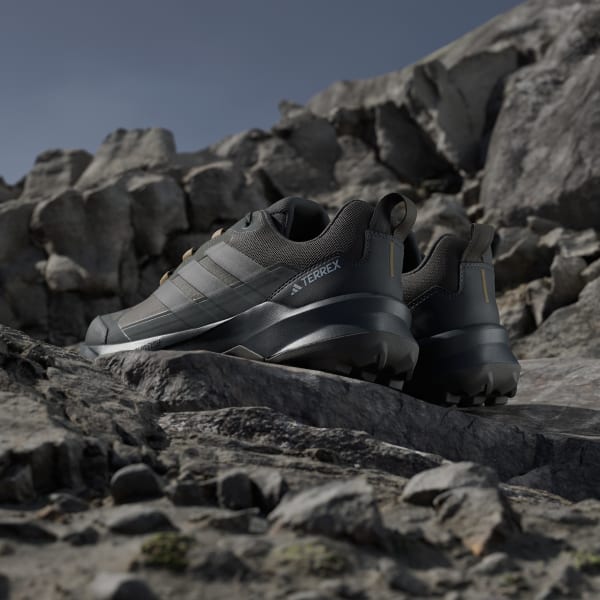 Sizing Adidas Terrex Skychaser AX5 GORE-TEX Sepatu Hiking Shadow Olive/Carbon/Bronze Strata JQ2213
