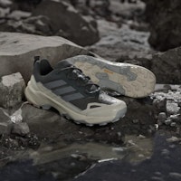 아디다스 테렉스 스카이체이서 AX5 GTX 등산화 카본/그레이포/알루미나 JQ6724 Cheap 아디다스 테렉스 스카이체이서 AX5 GTX 등산화 카본/그레이포/알루미나 JQ6724