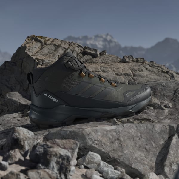 Lookbook アディダス テレックス スカイチェイサー AX5 ミッド ゴアテックス ハイキングシューズ シャドウオリーブ/カーボン/ブロンズストラタ JR3980