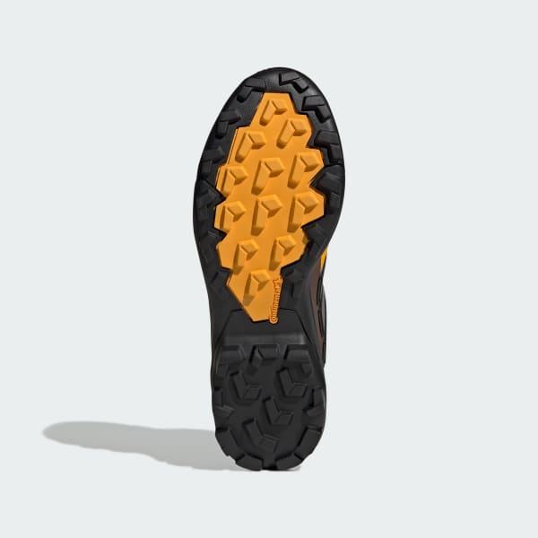 Lookbook アディダス テレックス スカイチェイサー GORE-TEX ハイキングシューズ イエロー/ブラック/グレー HQ2690