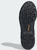 Adidas TERREX Skychaser GTX 防水登山鞋 黑色/黑色/碳灰 IH1093 Lookbook Adidas TERREX Skychaser GTX 防水登山鞋 黑色/黑色/碳灰 IH1093