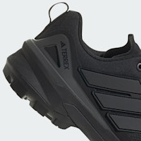 Adidas TERREX Skychaser GTX 防水登山鞋 黑色/黑色/碳灰 IH1093 1