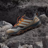 Cheap adidas Terrex Skychaser GTX 登山鞋 碳灰/米白/橘色 JR3987