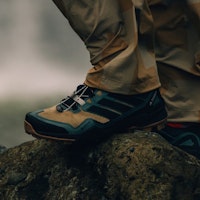 Adidas TERREX Skychaser GTX 登山鞋 卡其/黑色/常春藤綠 JQ9929 4