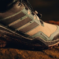 Adidas TERREX Skychaser GTX 登山鞋 卡其/黑色/常春藤綠 JQ9929 5