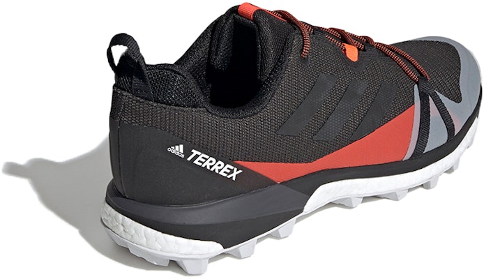 adidas Terrex Skychaser Lt 'Hitam Kelabu Merah' FV6832 Shop adidas Terrex Skychaser Lt 'Hitam Kelabu Merah' FV6832
