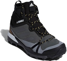 adidas Terrex Skychaser LT Mid Gore-Tex 'Abu Core Hitam' FW9597 Lookbook adidas Terrex Skychaser LT Mid Gore-Tex 'Abu Core Hitam' FW9597