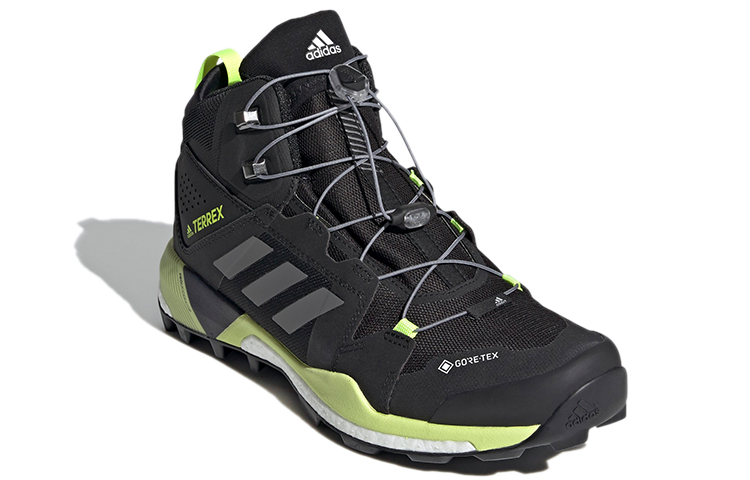 Lookbook テレックス スカイチェイサー XT MID GTX 黒/黄 FX4542