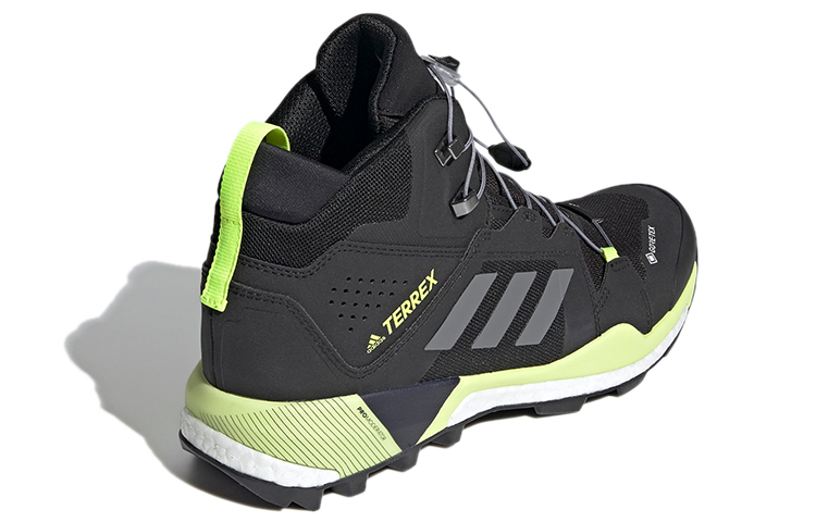 Shop テレックス スカイチェイサー XT MID GTX 黒/黄 FX4542