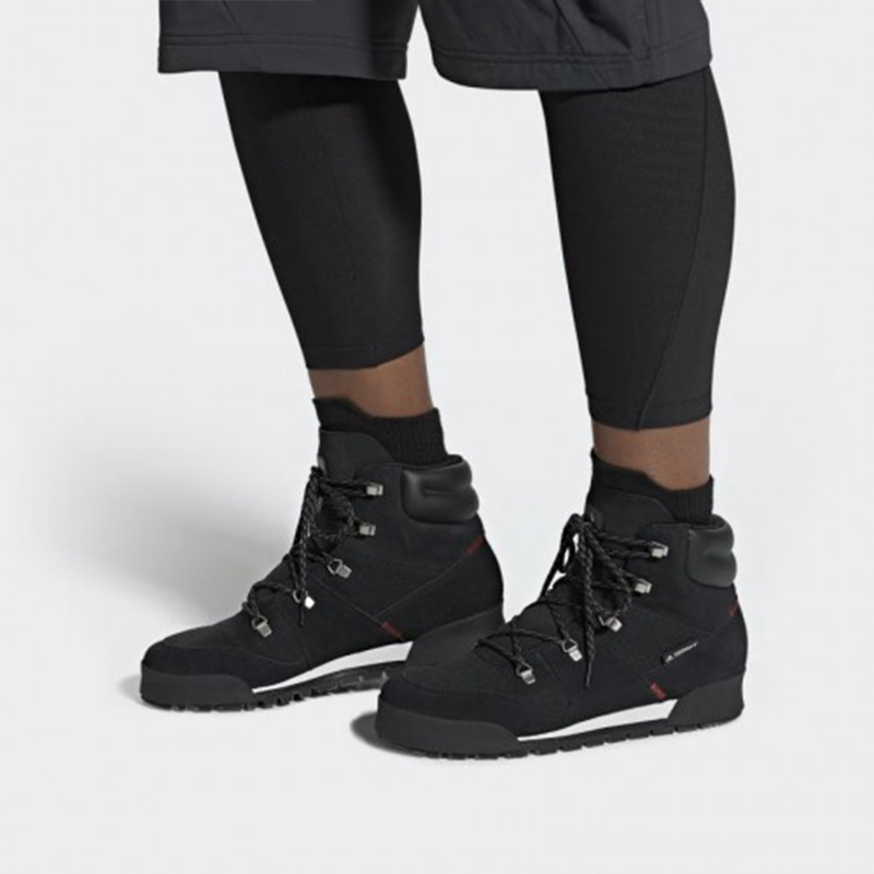 Sizing adidas Terrex Snowpitch Cw ''Noir Blanc'' FV5163