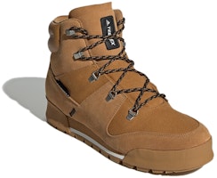 아디다스 테렉스 스노우피치 CW 브라운 (Adidas Terrex Snowpitch CW Brown) FV5353 Lookbook 아디다스 테렉스 스노우피치 CW 브라운 (Adidas Terrex Snowpitch CW Brown) FV5353