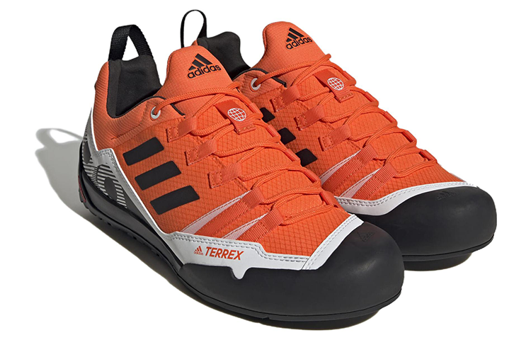 Lookbook adidas Terrex Swift Low ''Orange Noir'' HR1302