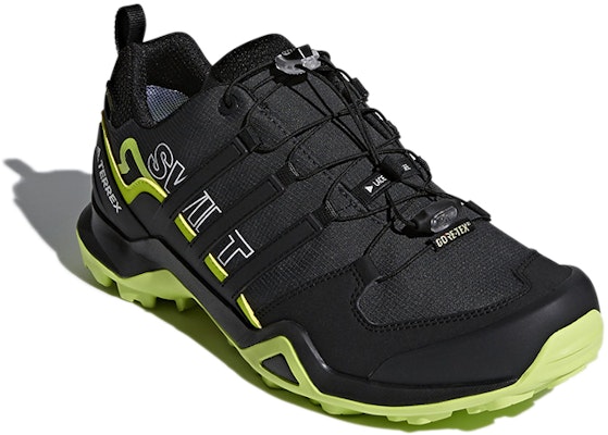 아디다스 테렉스 스위프트 R2 GTX 검/녹 CQ1941 Lookbook 아디다스 테렉스 스위프트 R2 GTX 검/녹 CQ1941