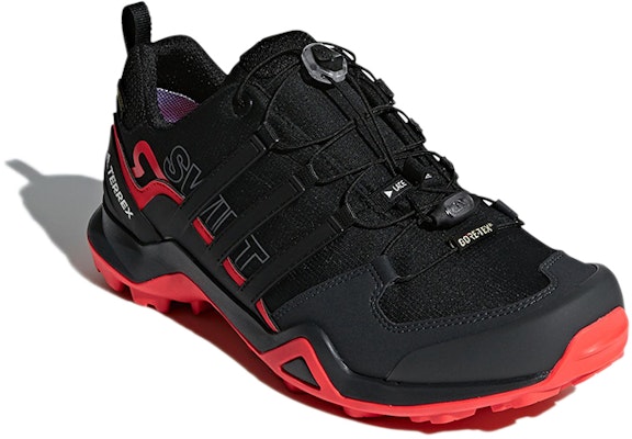 adidas Terrex Swift R2 GTX 'Negro Rojo' CM7495 Lookbook adidas Terrex Swift R2 GTX 'Negro Rojo' CM7495