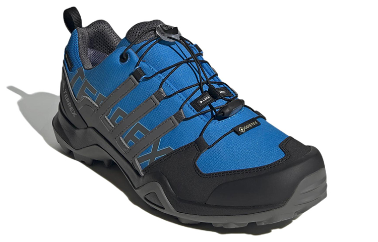 Lookbook adidas Terrex Swift R2 Gtx 舒適耐磨戶外鞋 藍黑