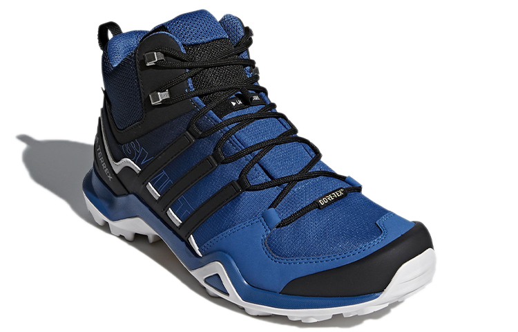 Lookbook adidas Terrex Swift R2 Mid GTX 舒適耐磨 中筒戶外登山鞋 藍黑色