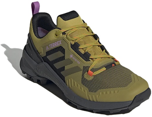 아디다스 테렉스 스위프트 R3 GTX (올리브/오렌지) GZ3974 Lookbook 아디다스 테렉스 스위프트 R3 GTX (올리브/오렌지) GZ3974