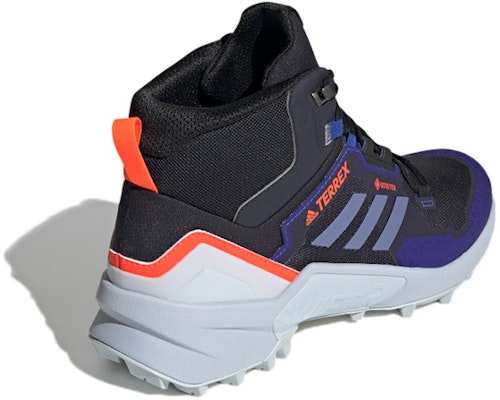 adidas Terrex Swift R3 Mid Gore-Tex 耐磨防滑戶外登山鞋 黑藍 Shop adidas Terrex Swift R3 Mid Gore-Tex 耐磨防滑戶外登山鞋 黑藍
