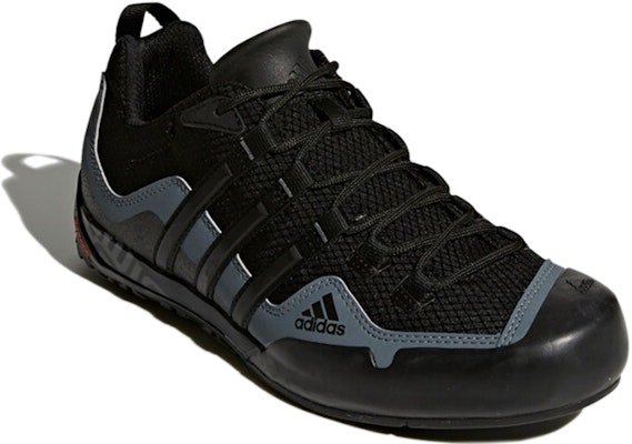 adidas Terrex Swift Solo 耐磨低筒戶外功能鞋 黑 Lookbook adidas Terrex Swift Solo 耐磨低筒戶外功能鞋 黑