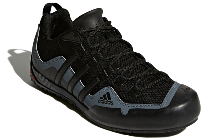 Lookbook adidas Terrex Swift Solo 耐磨低筒戶外功能鞋 黑