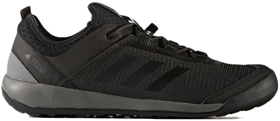 阿迪达斯Terrex Swift Solo 黑灰色款式 S80930 Order 阿迪达斯Terrex Swift Solo 黑灰色款式 S80930