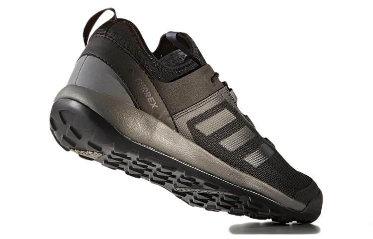 Shop adidas Terrex Swift Solo ''Noir Gris'' S80930
