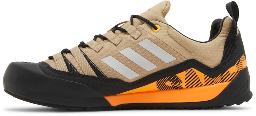 テレックス スウィフト ソロ ベージュ/オレンジ GZ0333 Lookbook テレックス スウィフト ソロ ベージュ/オレンジ GZ0333