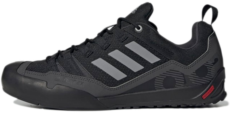 adidas-terrex-swift-solo-approach-black-grey